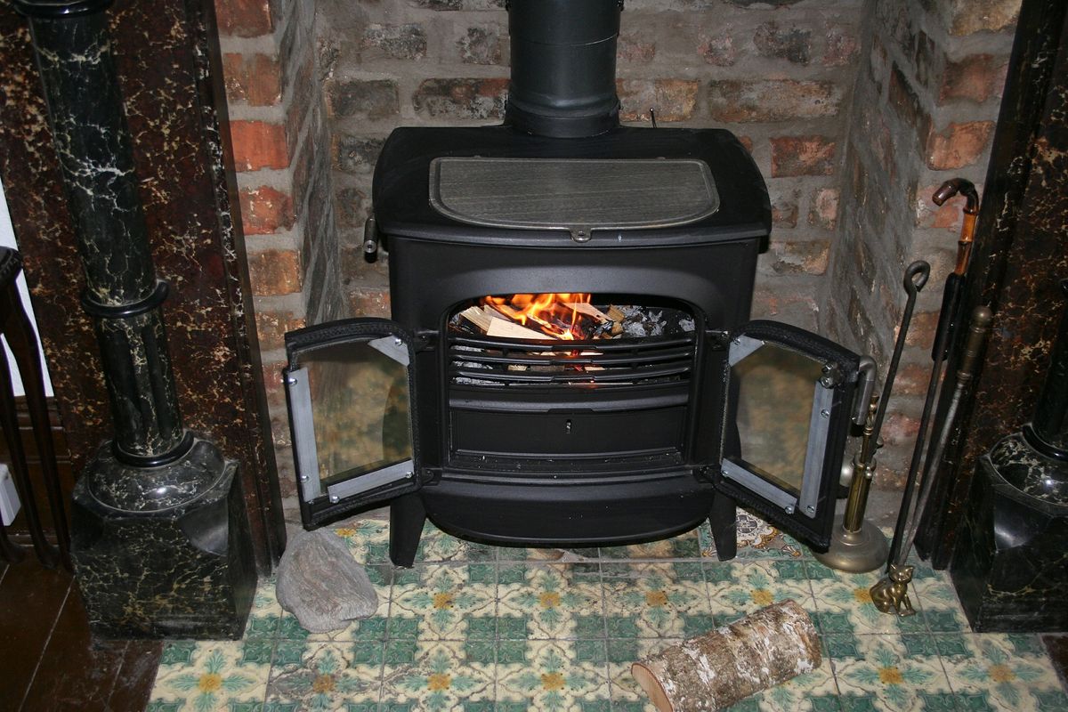 Bring Comfort to Your Home with a Wood Stove Humidifier